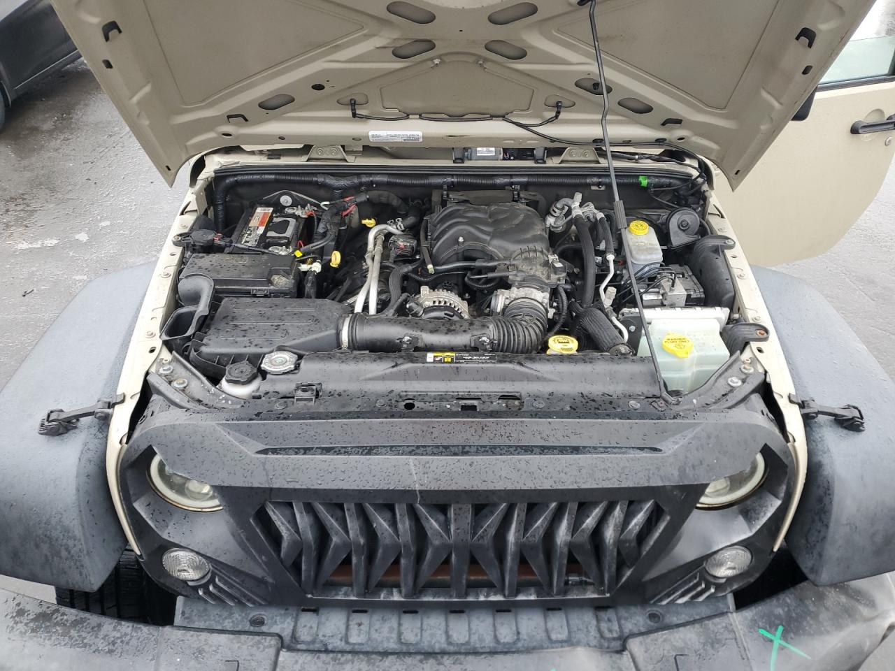 2018 Jeep Wrangler - Image 12