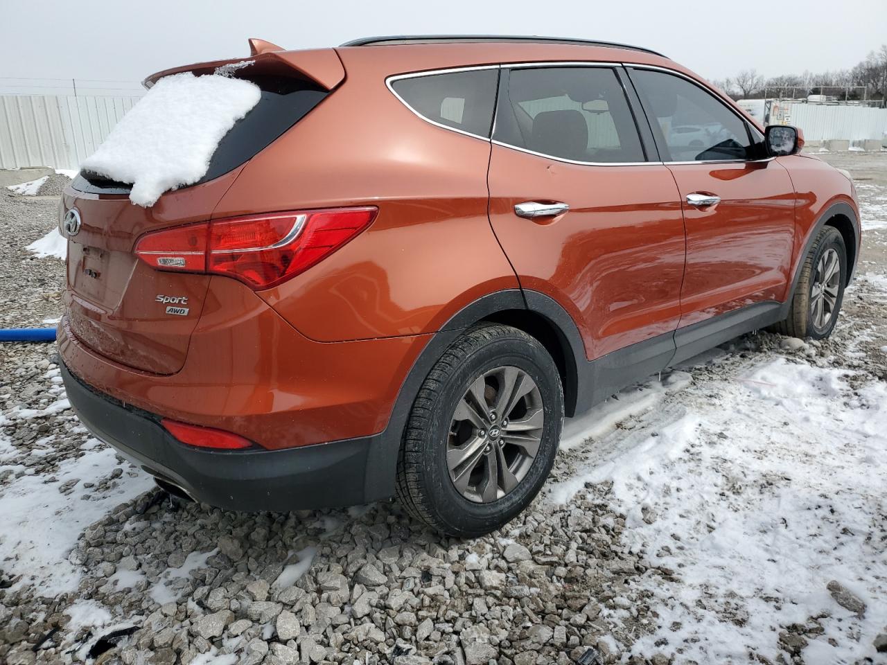 2015 Hyundai Santa Fe - Image 3