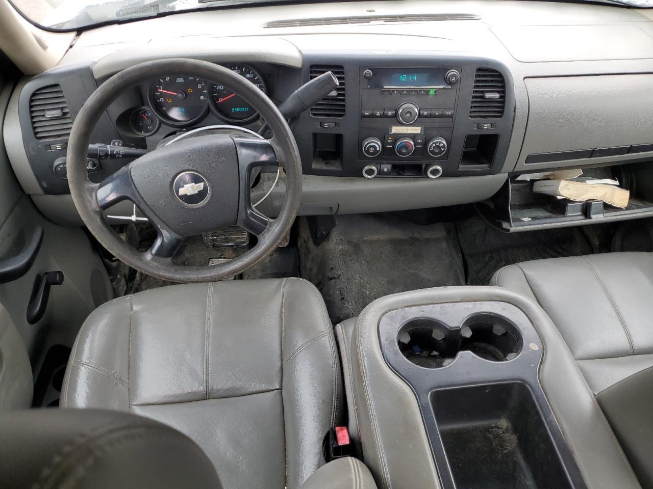 2010 Chevrolet Silverado - Image 8