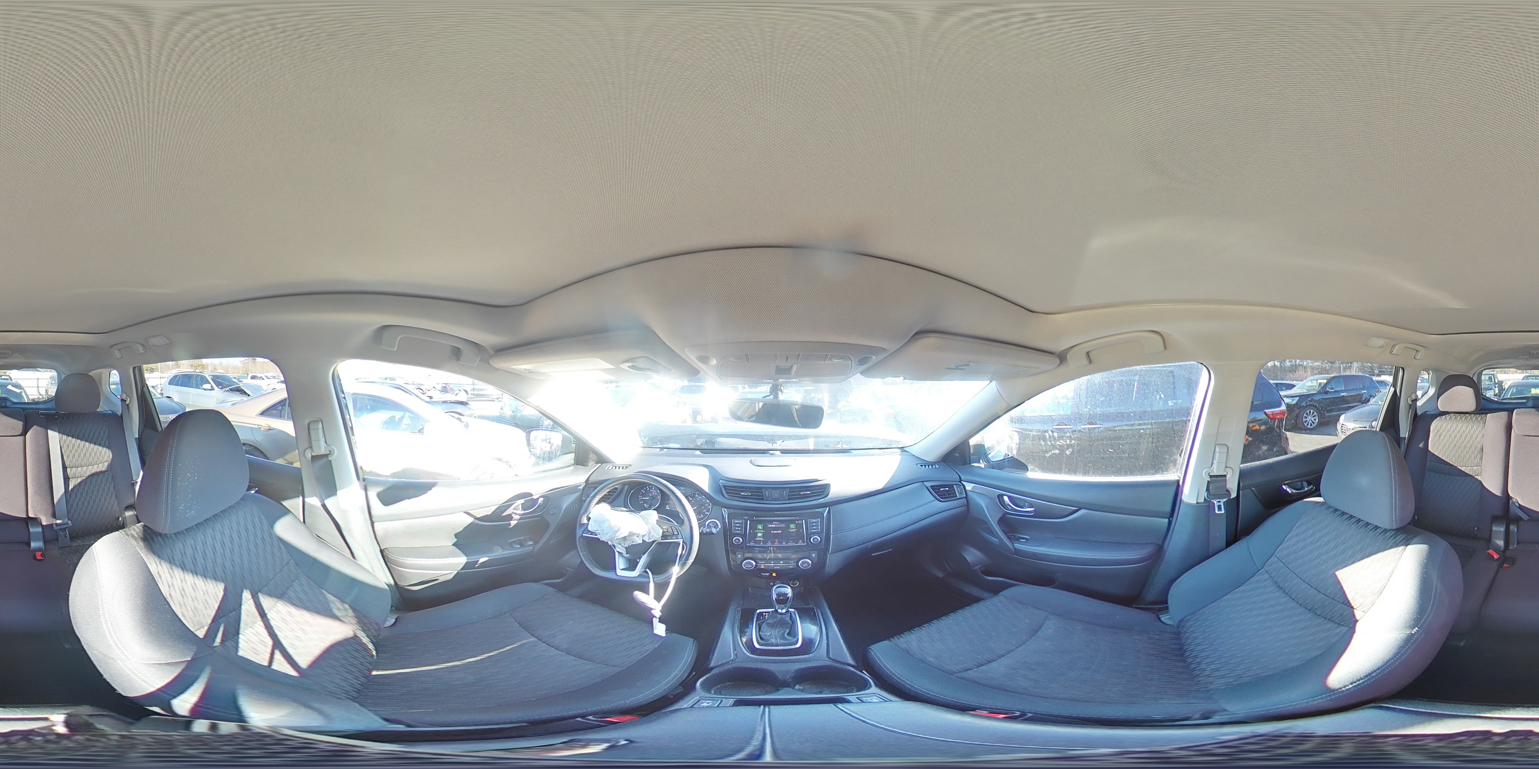 2018 Nissan Rogue - Image 14