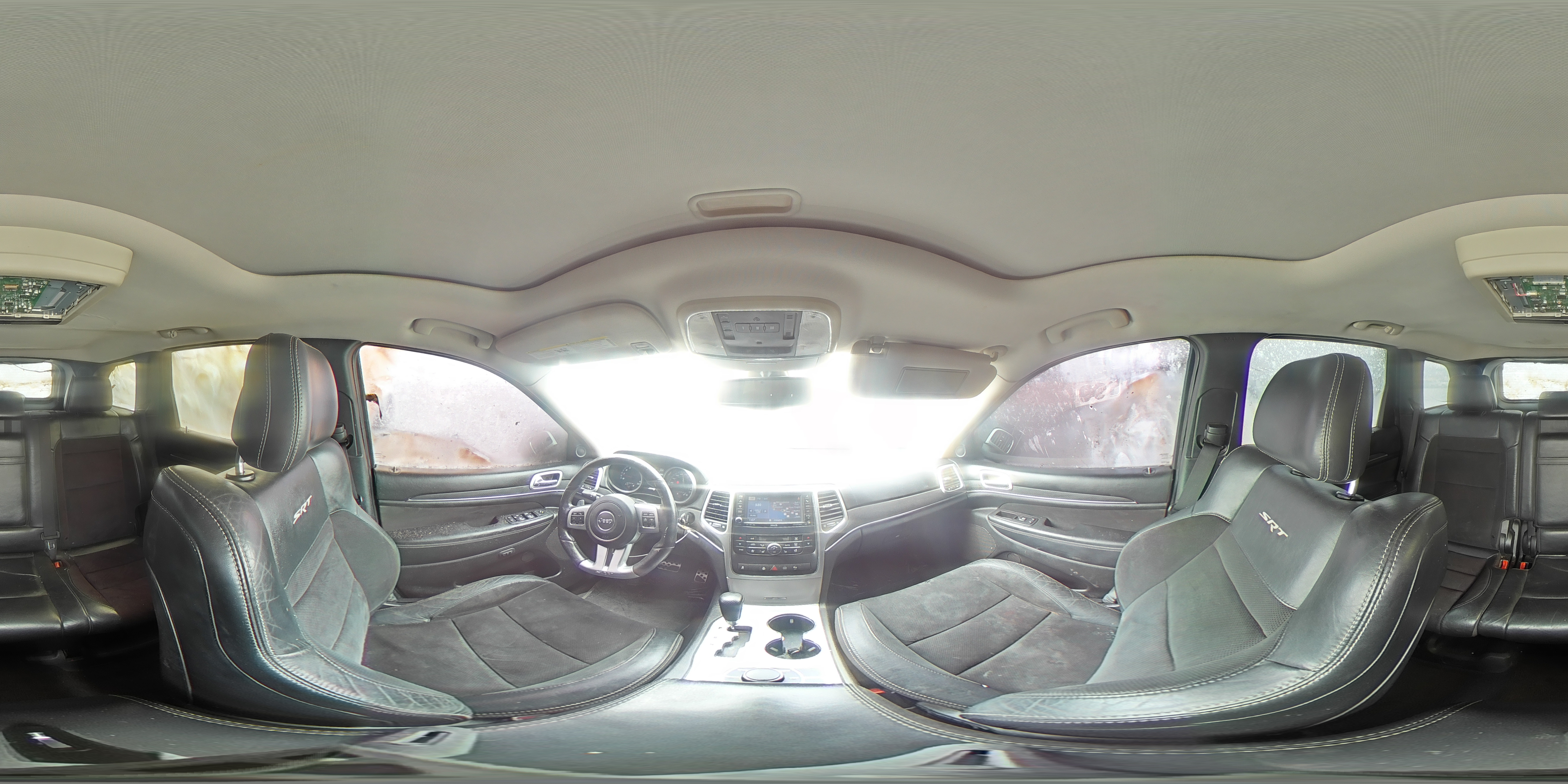 2012 Jeep Grand Cherokee - Image 14