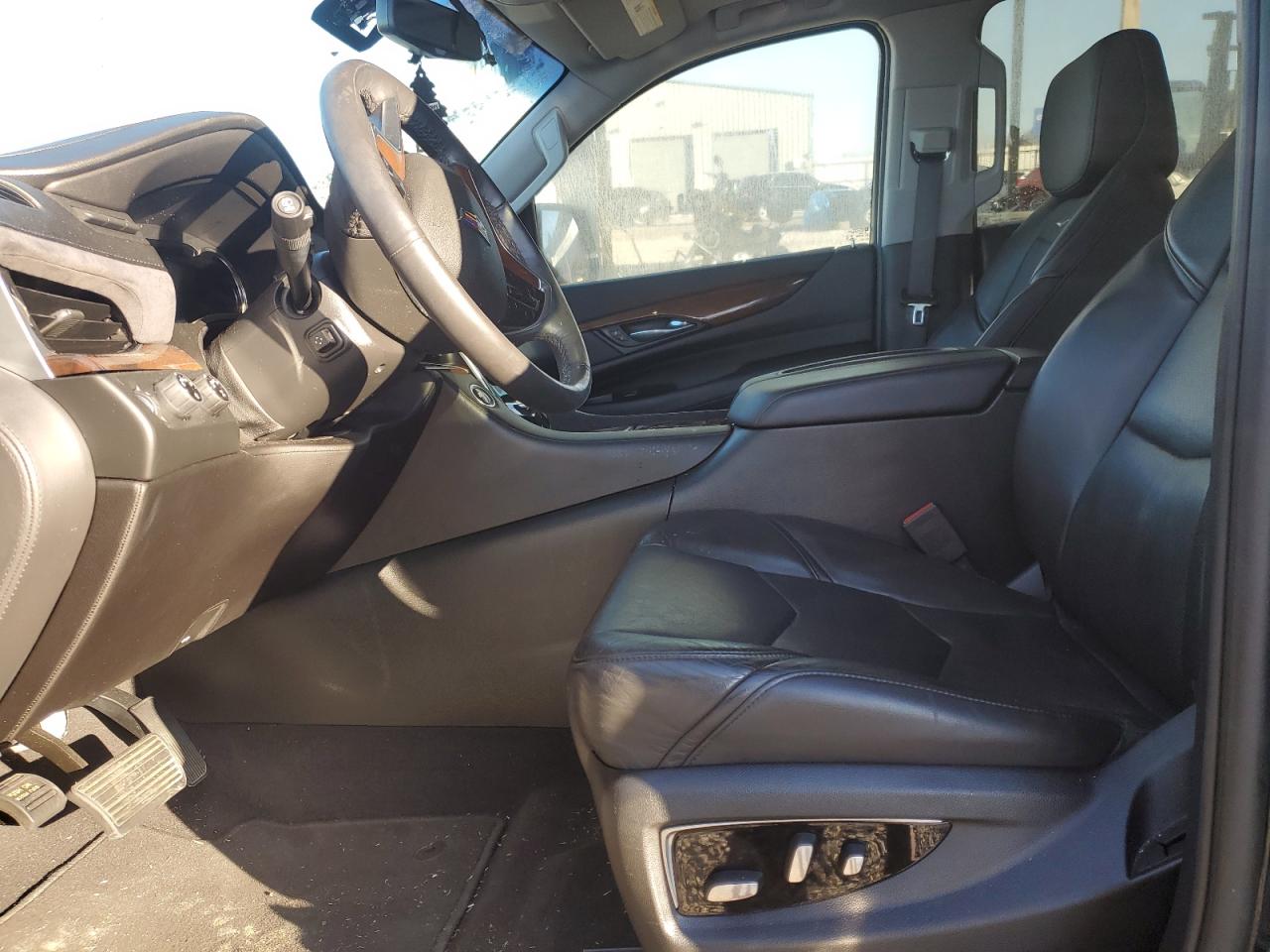 2018 Cadillac Escalade - Image 7