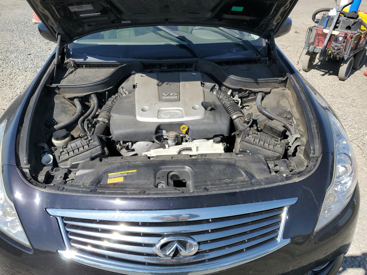 2012 Infiniti G - Image 12