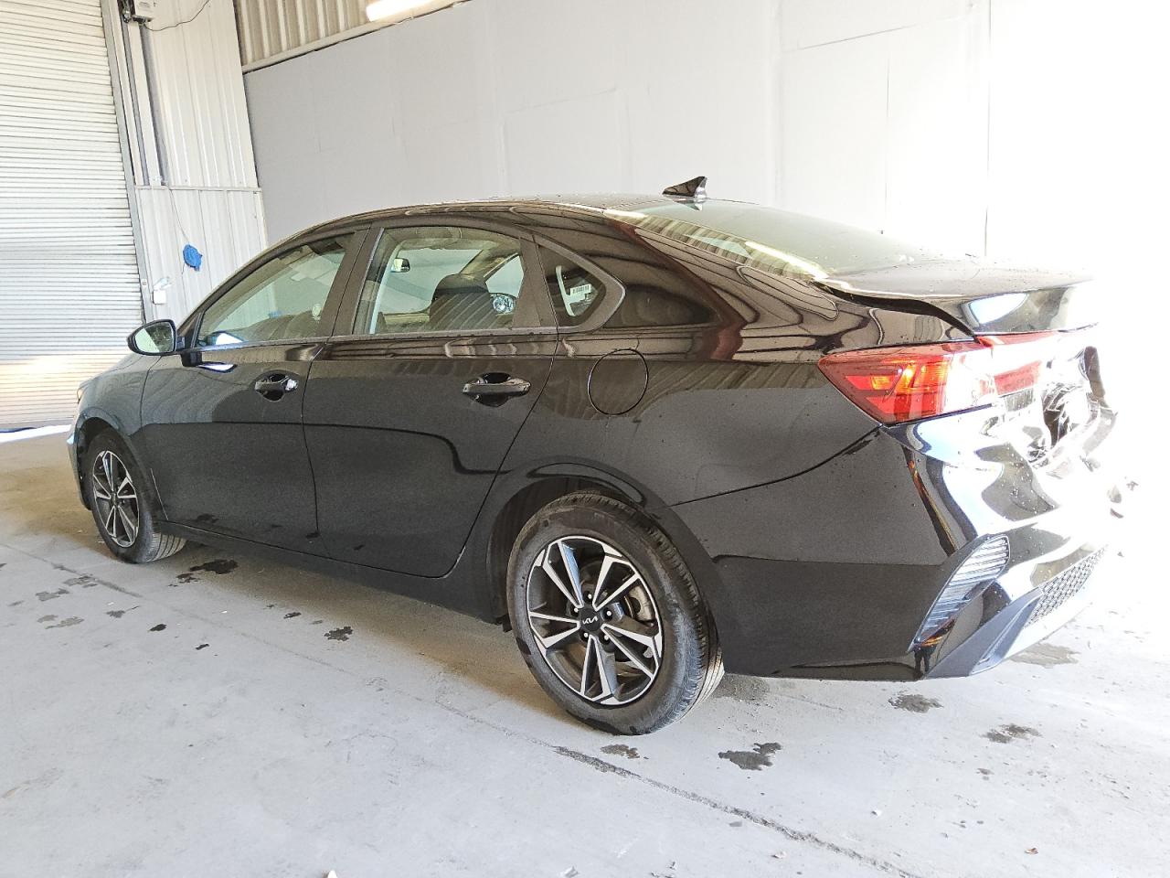 2024 Kia Forte - Image 2