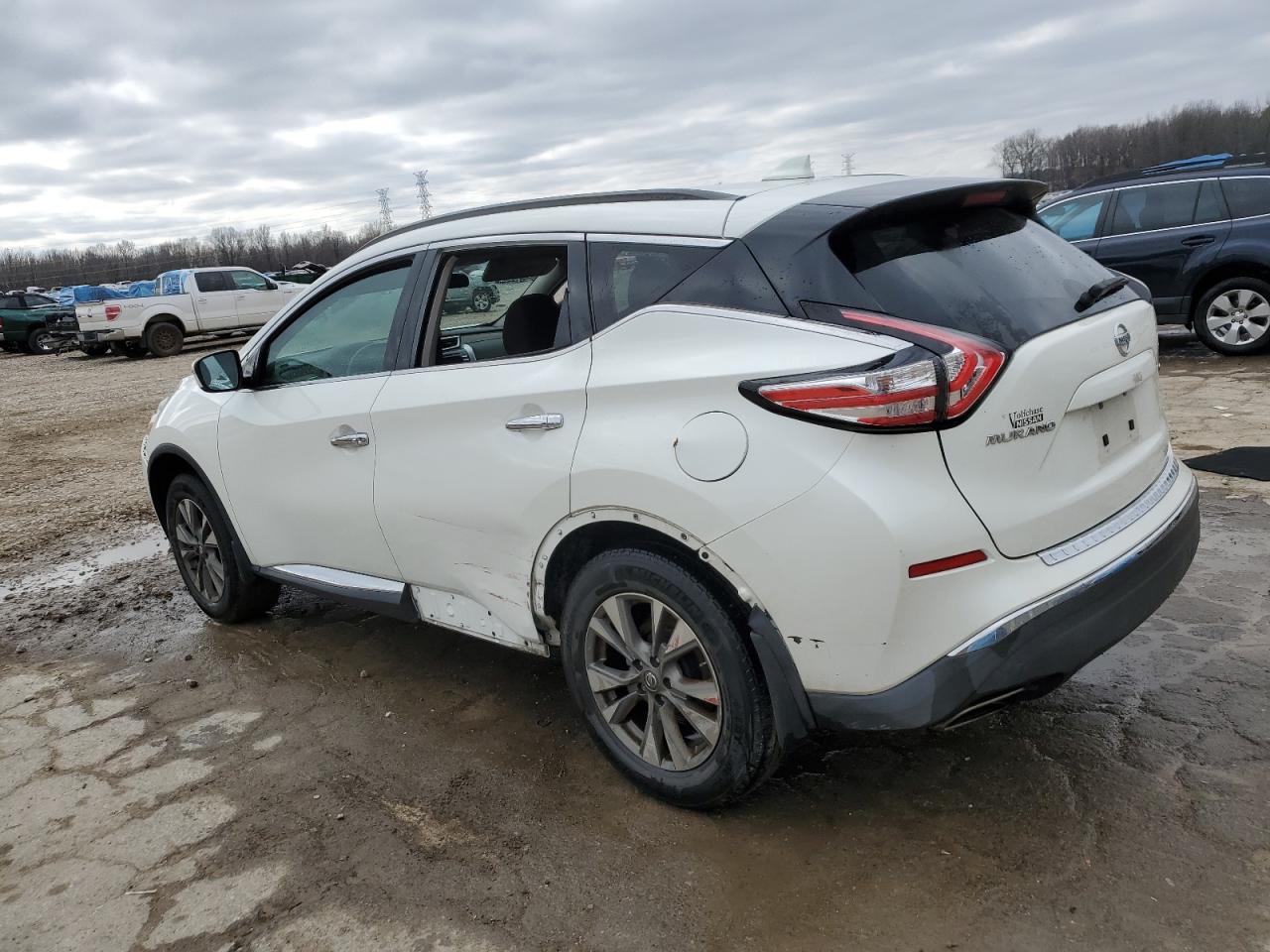 2017 Nissan Murano - Image 2