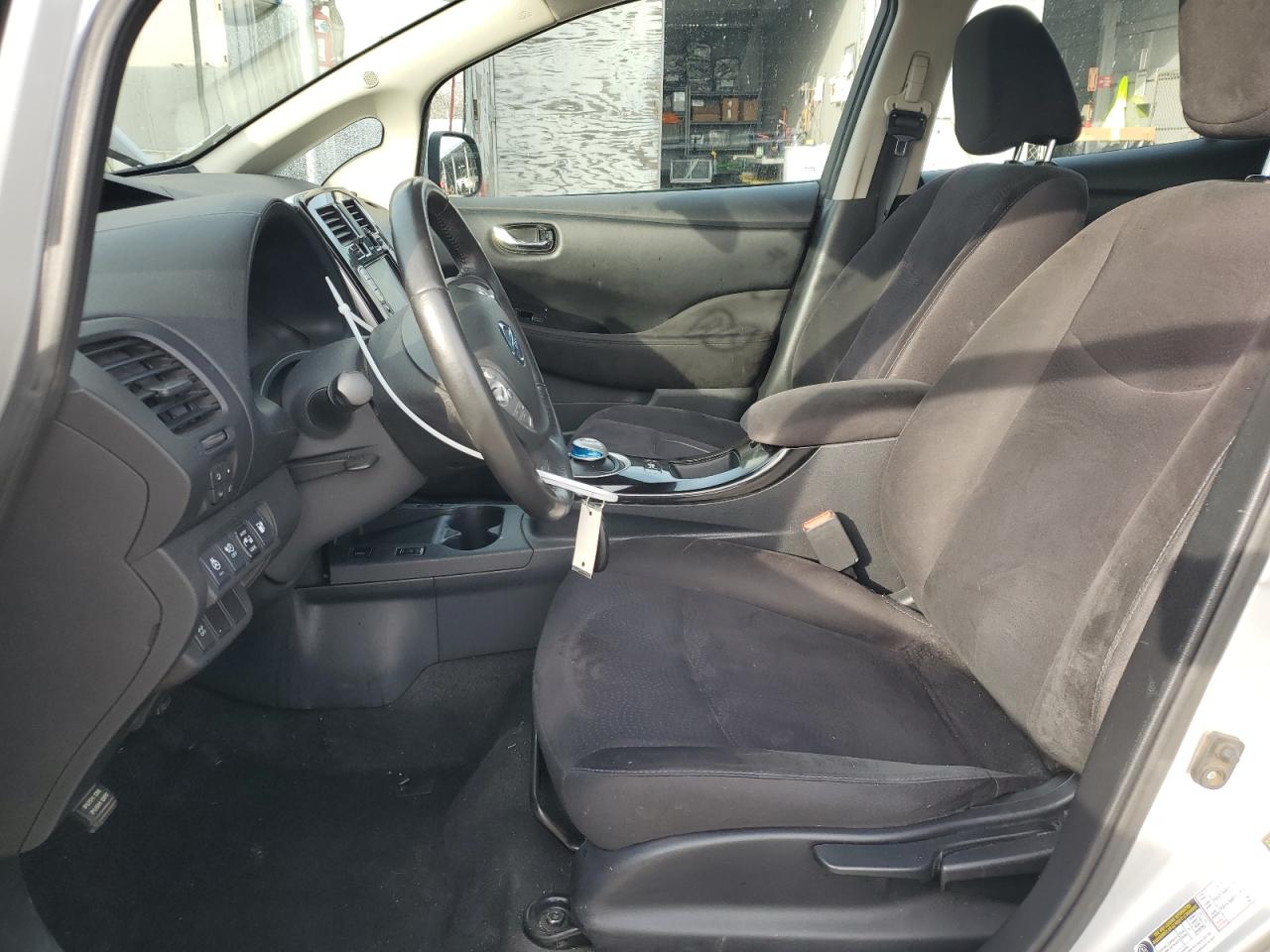 2015 Nissan Leaf - Image 7