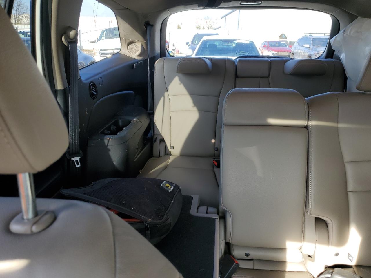 2017 Honda Pilot - Image 10