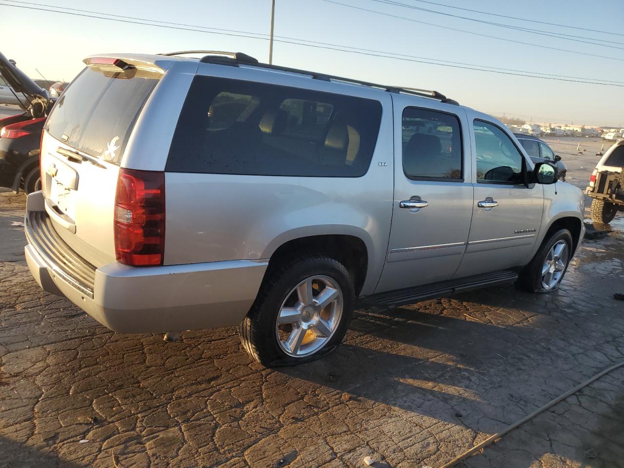 2013 Chevrolet Suburban - Image 3