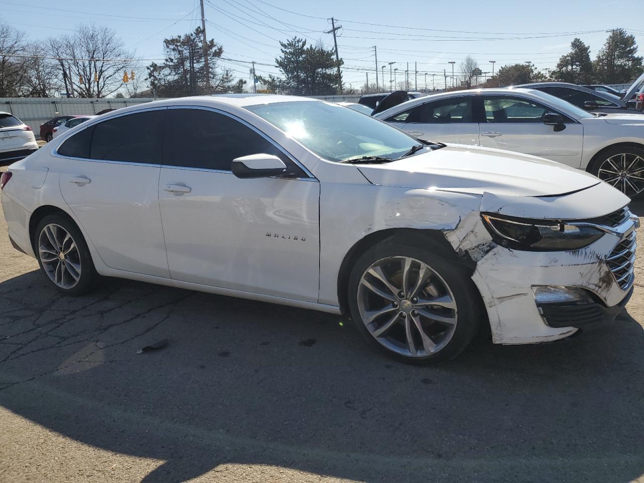 2021 Chevrolet Malibu - Image 4