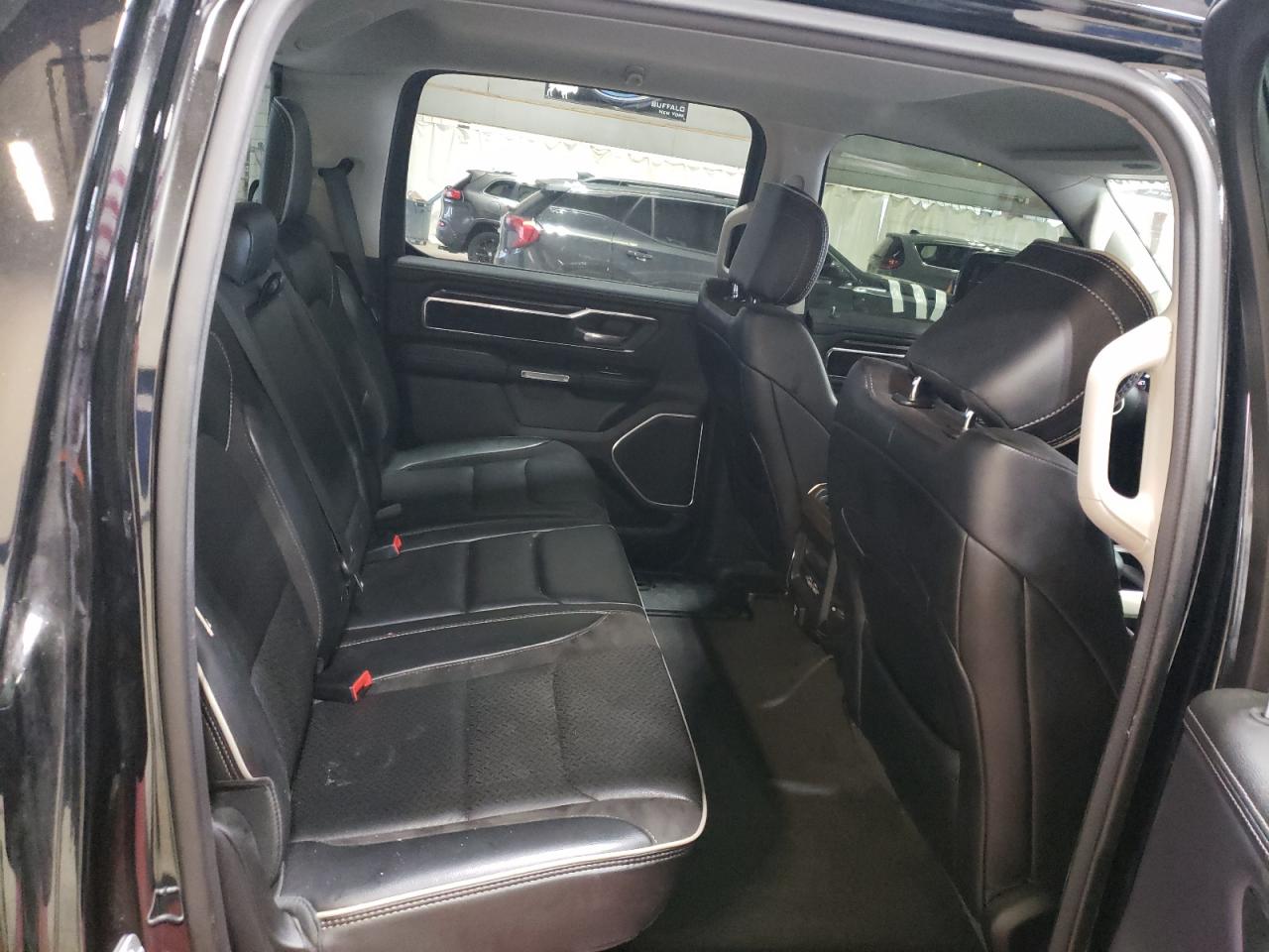 2022 RAM 1500 - Image 10