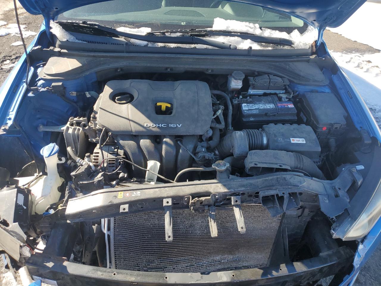 2017 Hyundai Elantra - Image 13