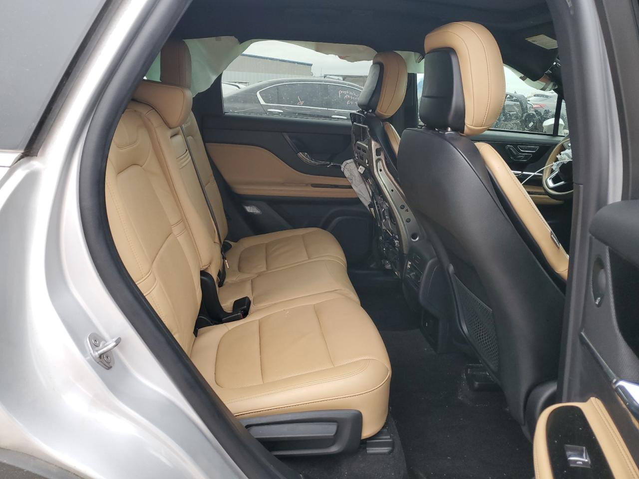 2020 Lincoln Corsair - Image 11
