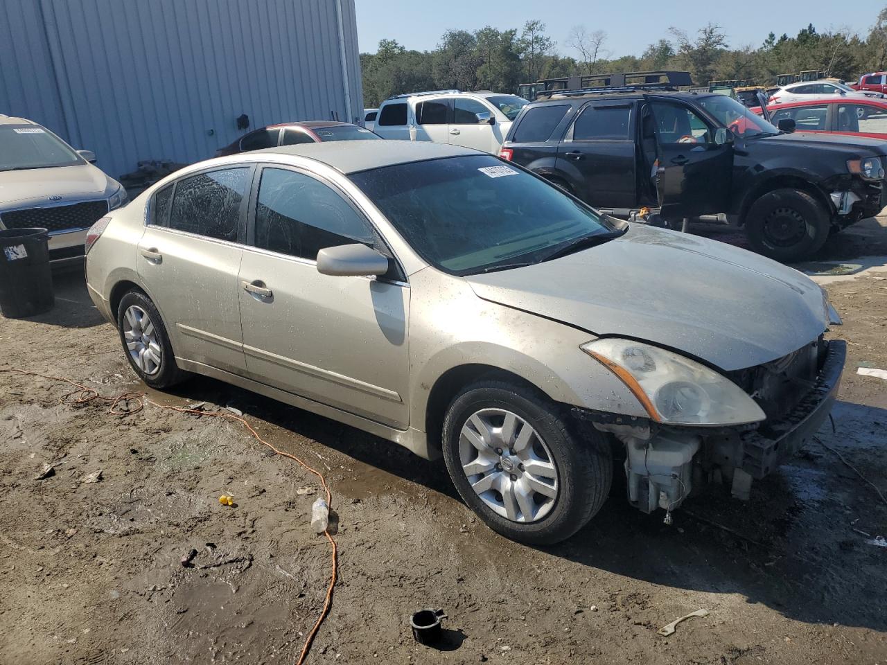 2010 Nissan Altima - Image 4