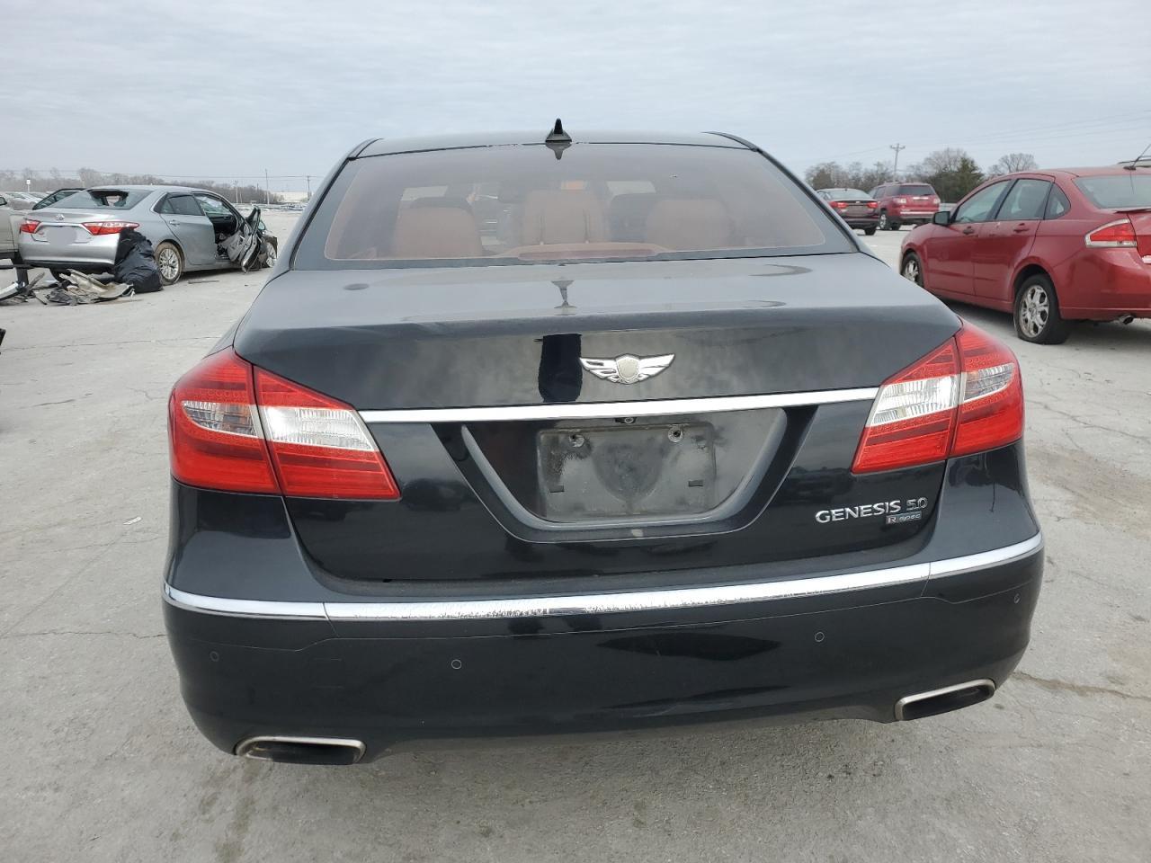 2013 Hyundai Genesis - Image 6