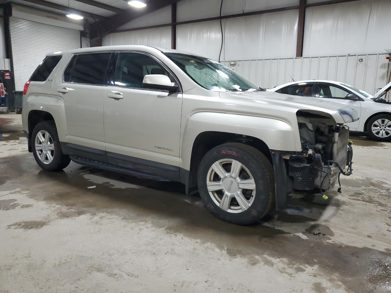 2015 GMC Terrain - Image 4