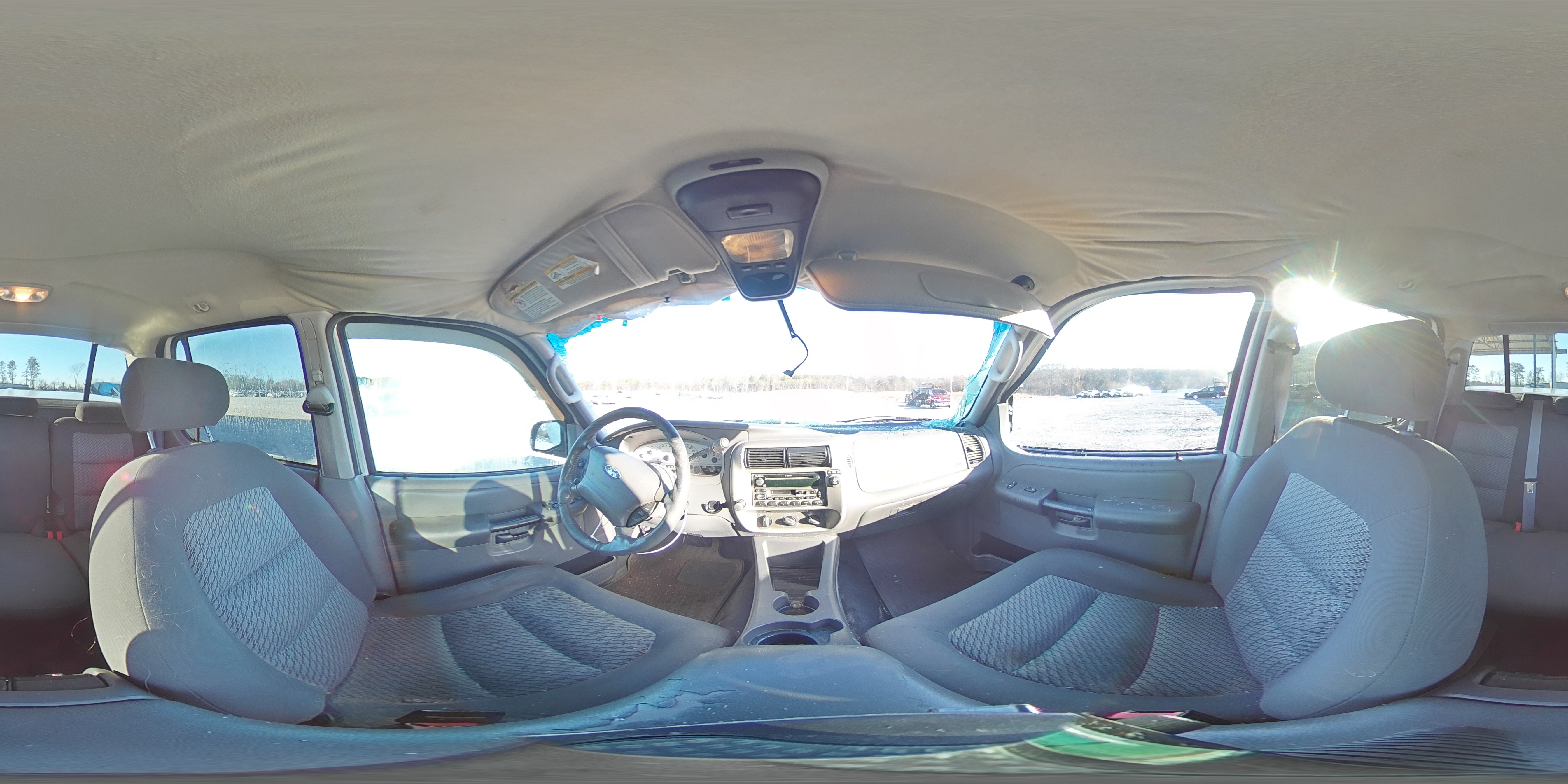 2004 Ford Explorer Sport Trac VIN: 1FMZU67K84UB69537 Lot: 53721945