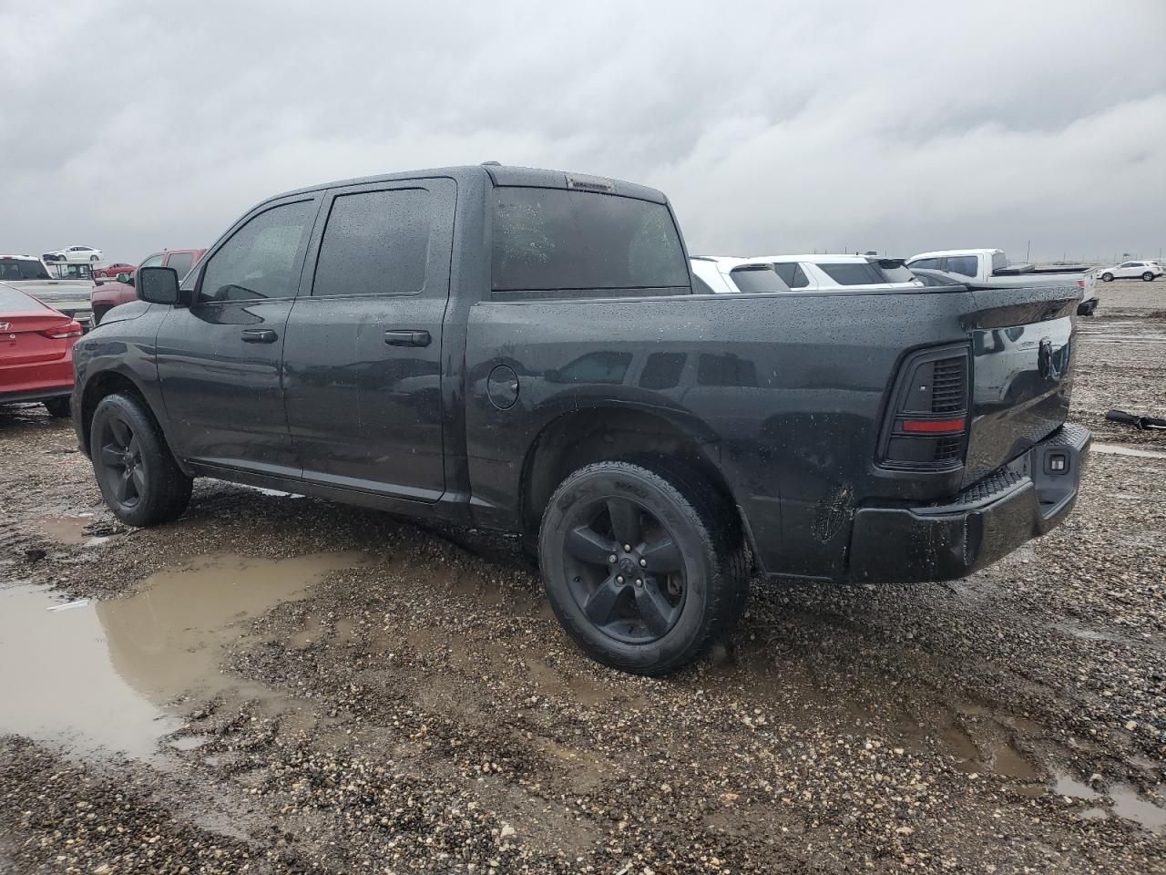 2016 RAM 1500 - Image 2