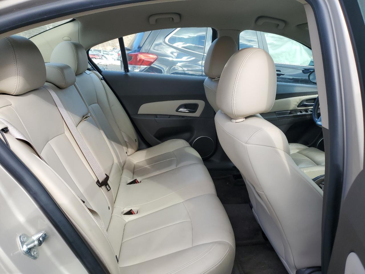 2011 Chevrolet Cruze - Image 10