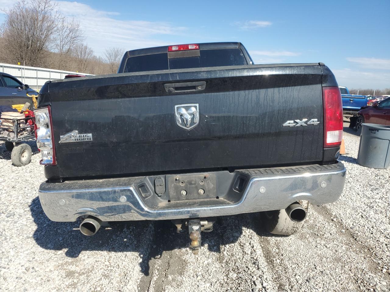 2016 RAM 1500 - Image 6