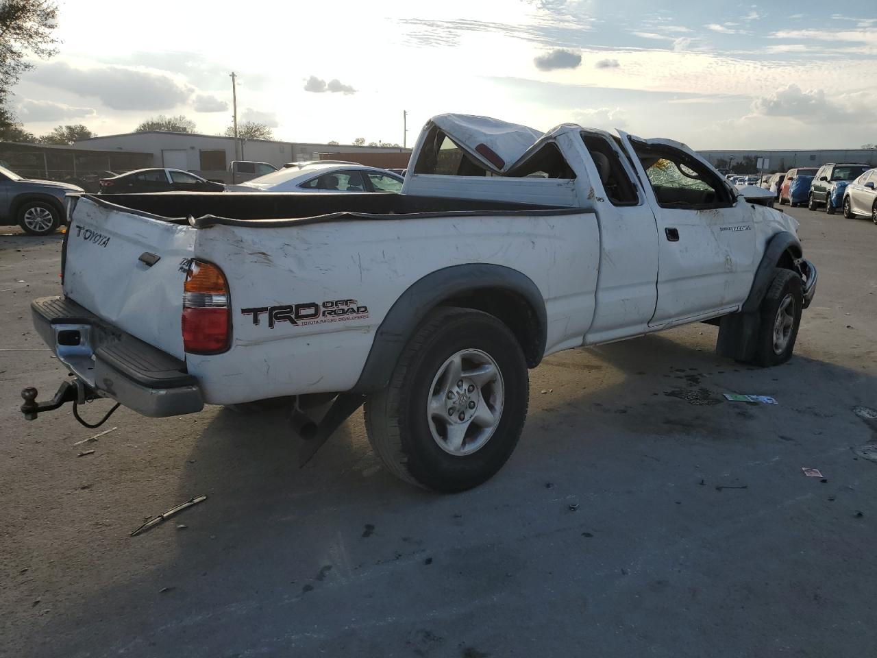 2004 Toyota Tacoma - Image 3