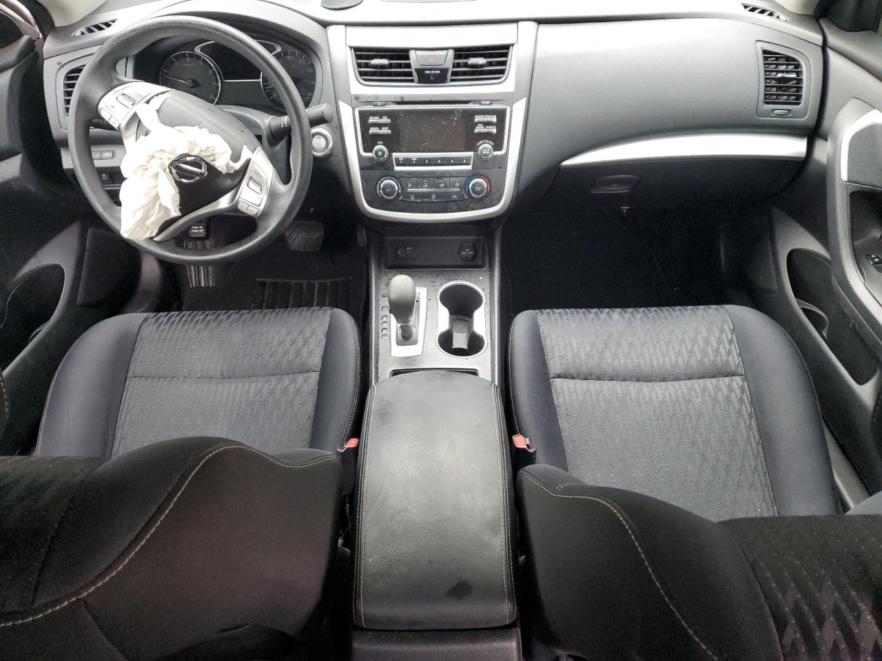 2018 Nissan Altima - Image 8