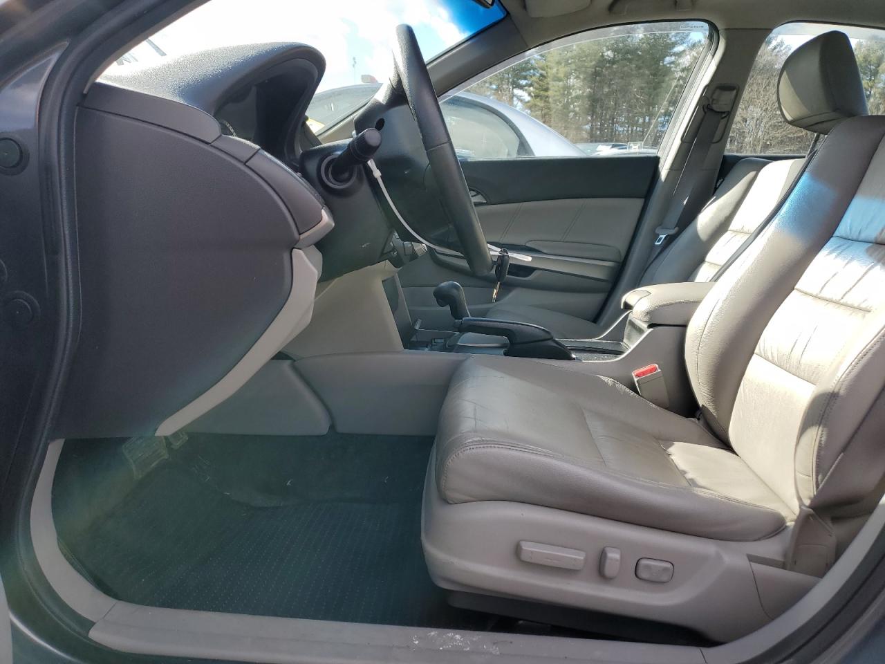 2010 Honda Accord - Image 7