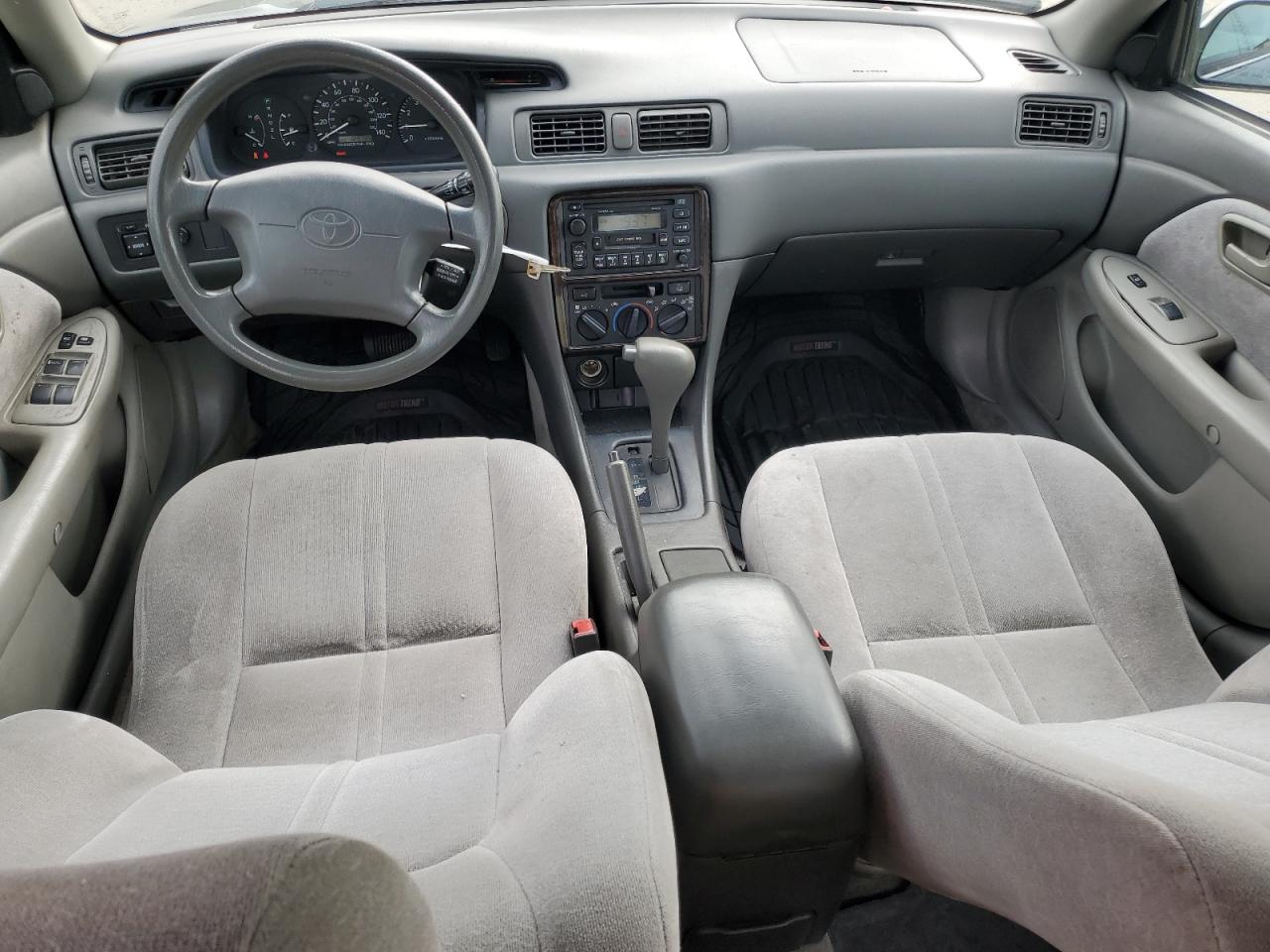 1999 Toyota Camry - Image 8