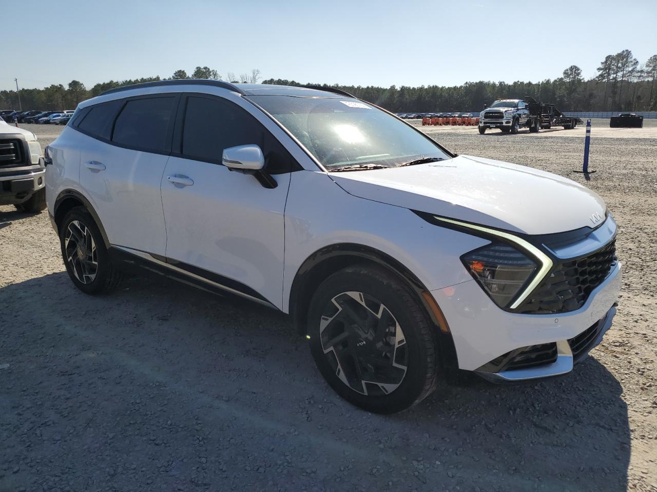 2024 Kia Sportage - Image 4