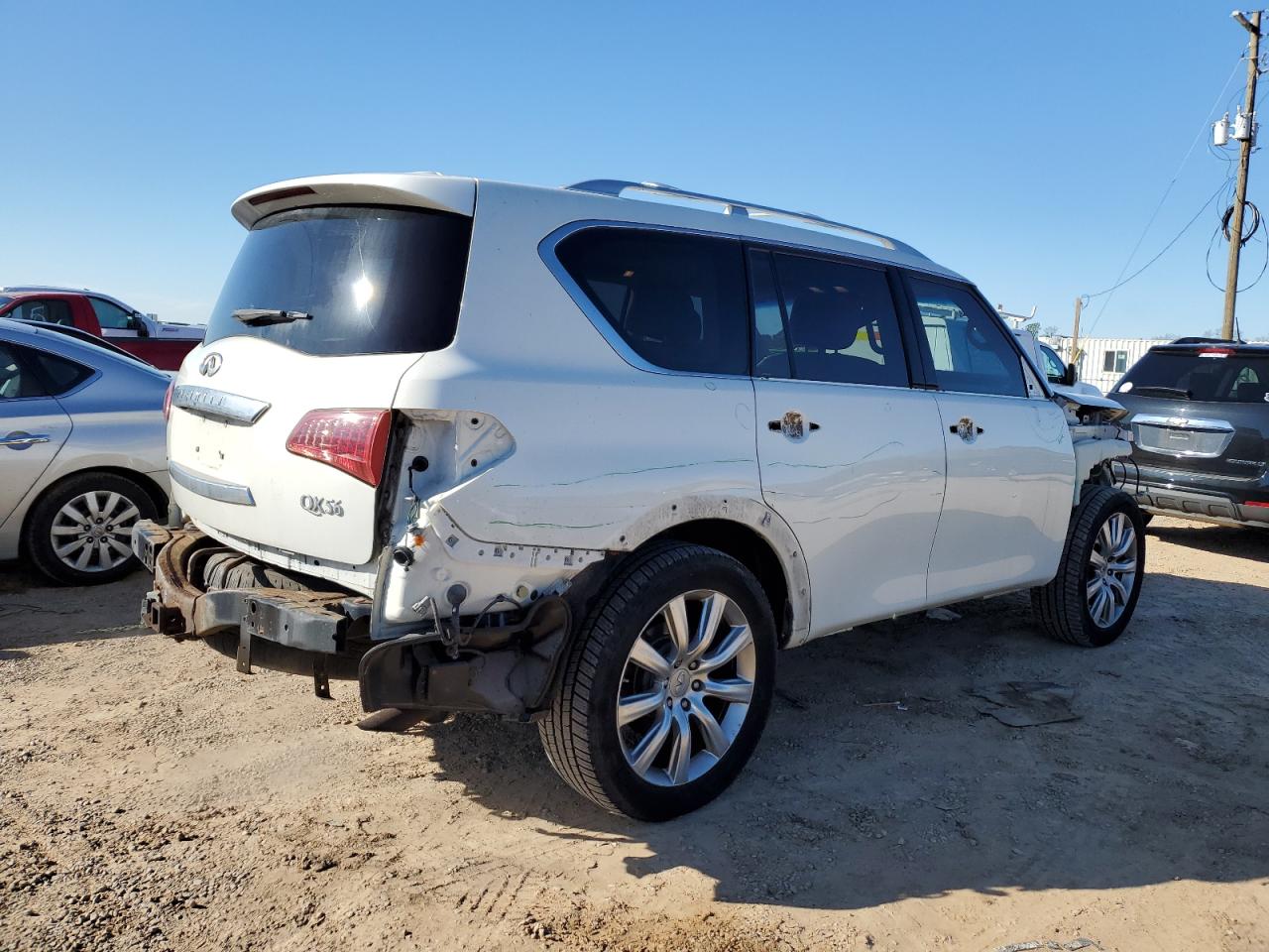 2013 Infiniti QX56 - Image 3