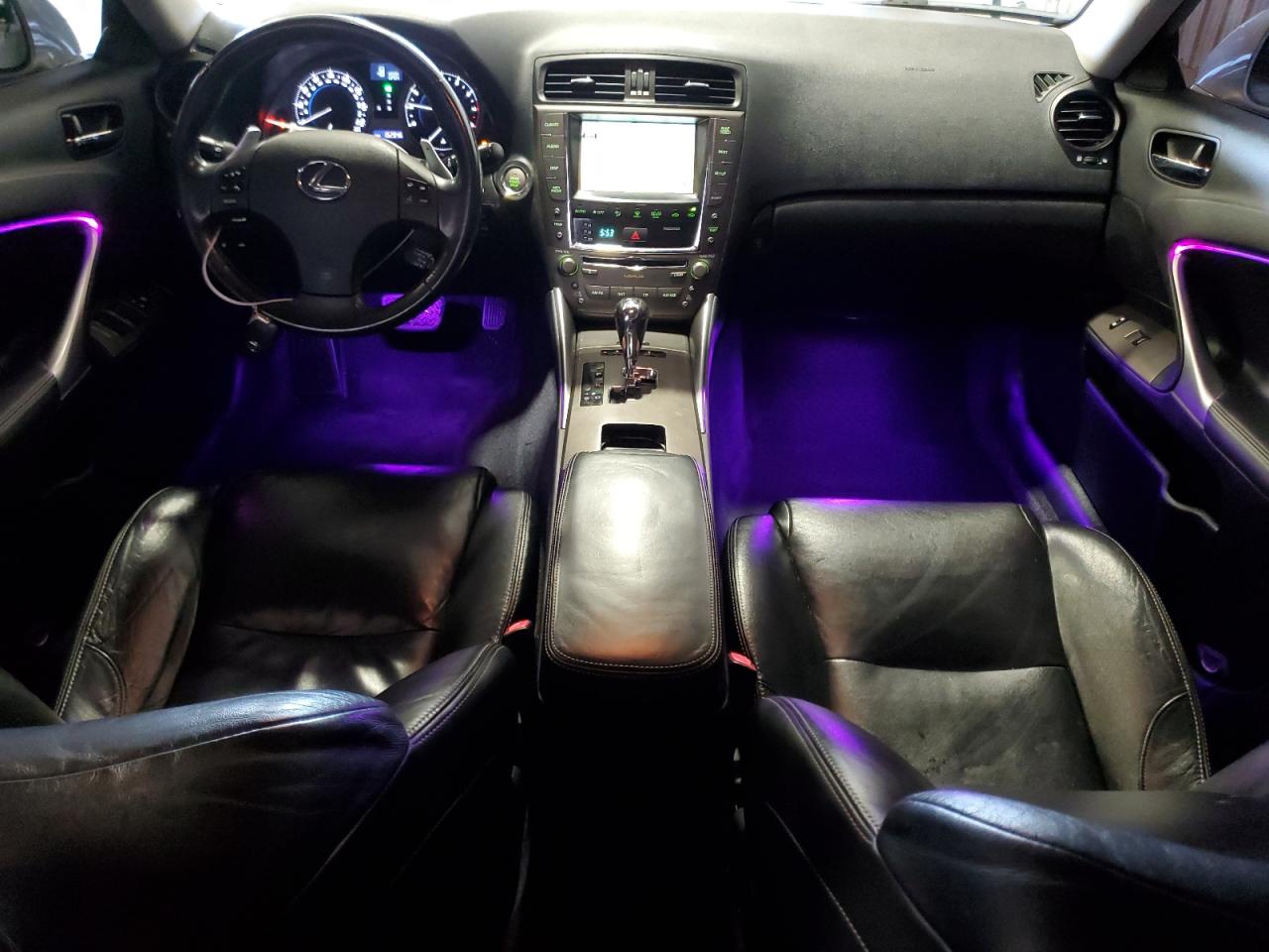 2010 Lexus IS - Image 8