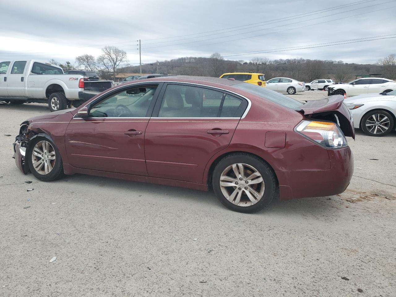 2010 Nissan Altima - Image 2