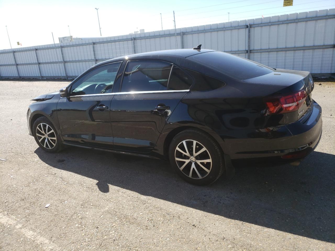 2017 Volkswagen Jetta - Image 2