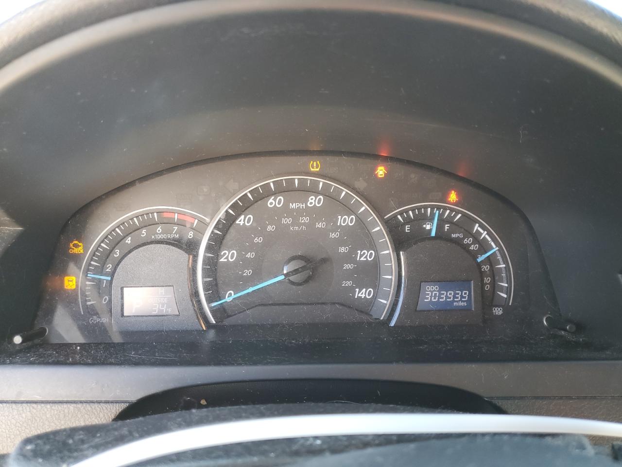 2013 Toyota Camry - Image 9