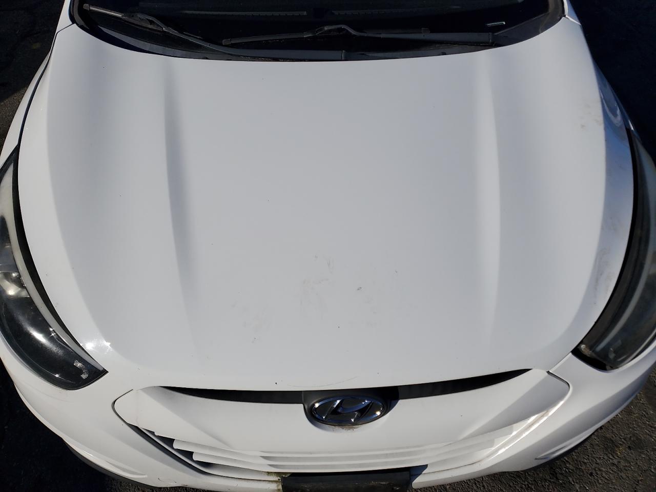 2015 Hyundai Tucson - Image 12