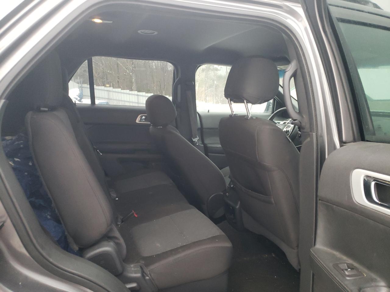 2013 Ford Explorer - Image 11