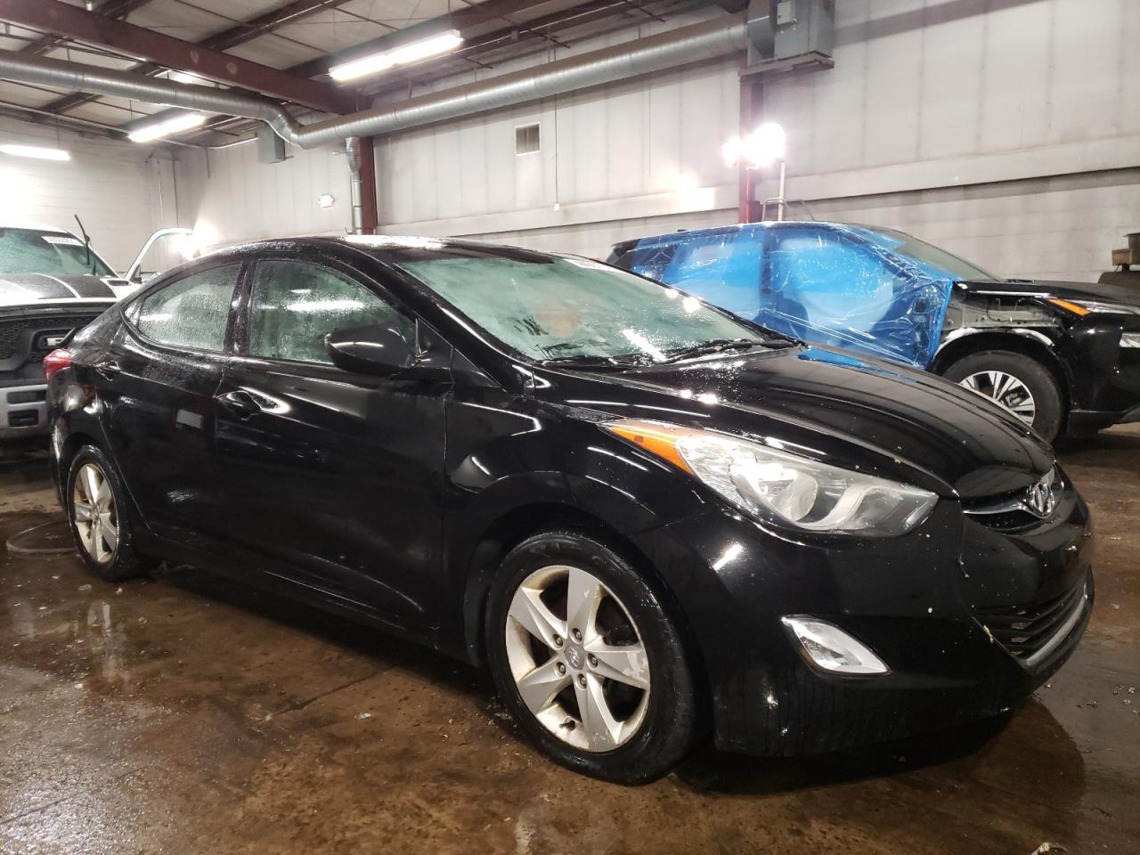 2013 Hyundai Elantra - Image 4
