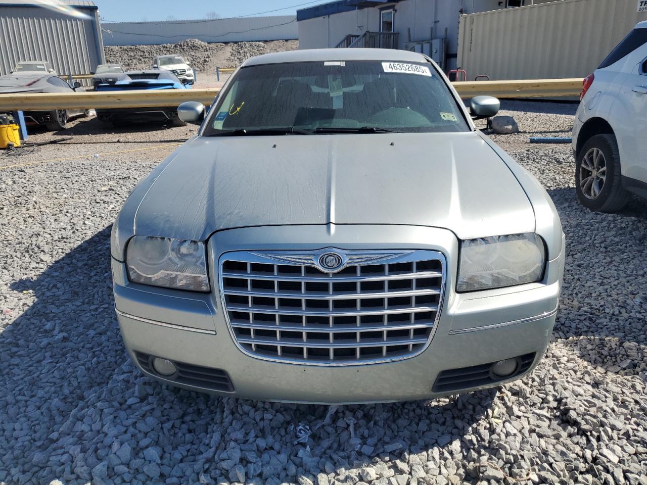 2005 Chrysler 300 - Image 5