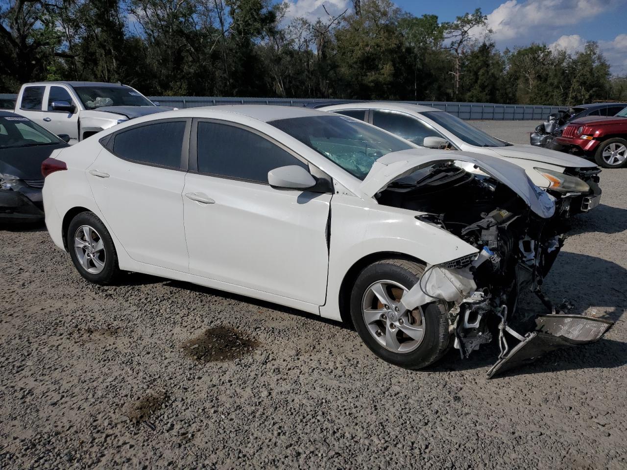 2014 Hyundai Elantra - Image 4