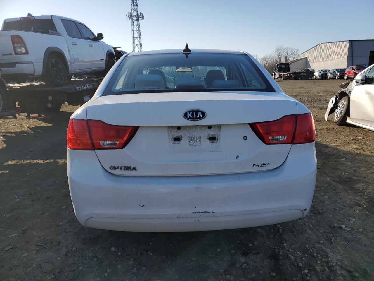 2010 Kia Optima - Image 6