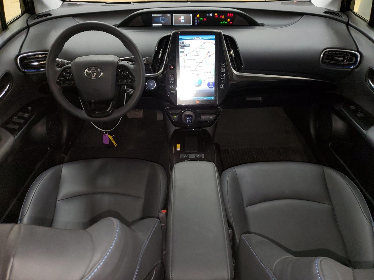 2022 Toyota Prius - Image 8