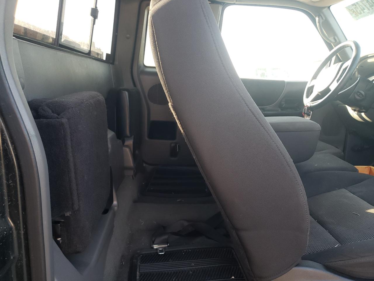2004 Ford Ranger - Image 10
