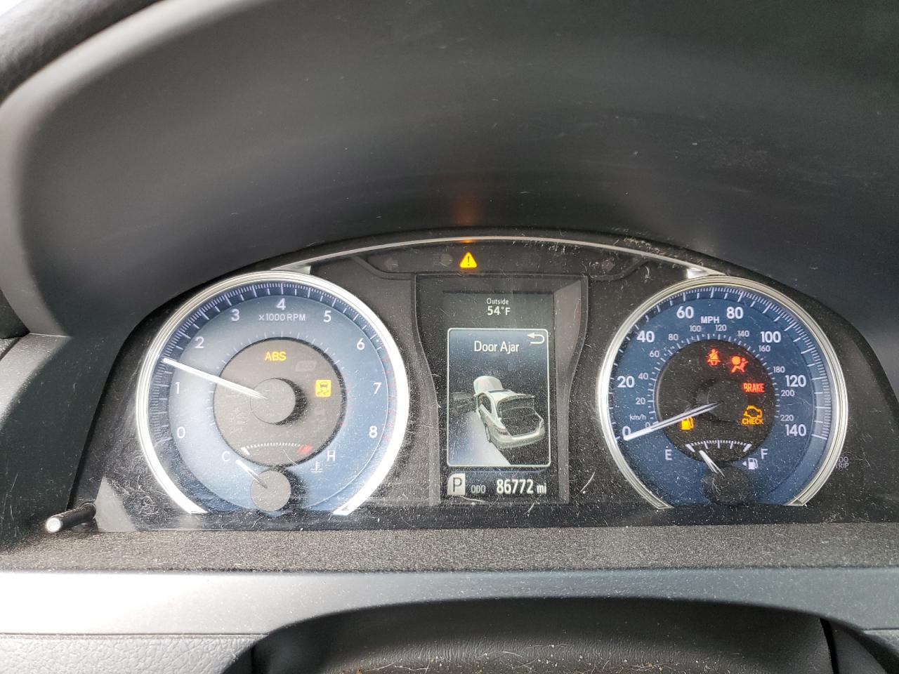 2016 Toyota Camry - Image 9