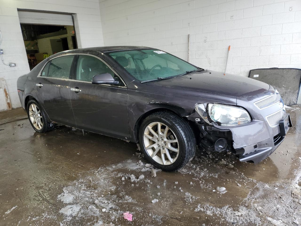 2010 Chevrolet Malibu - Image 4