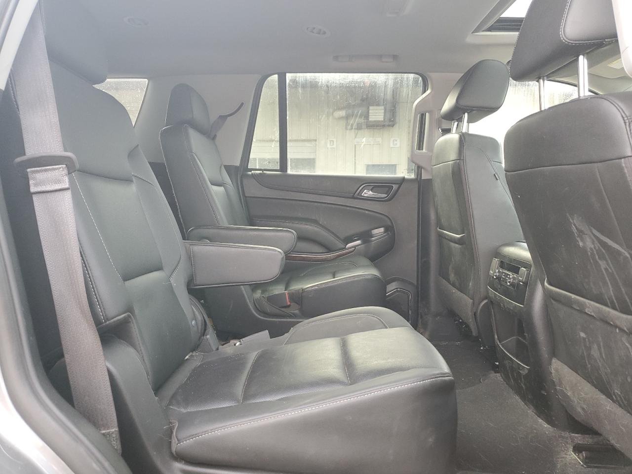 2020 GMC Yukon - Image 11