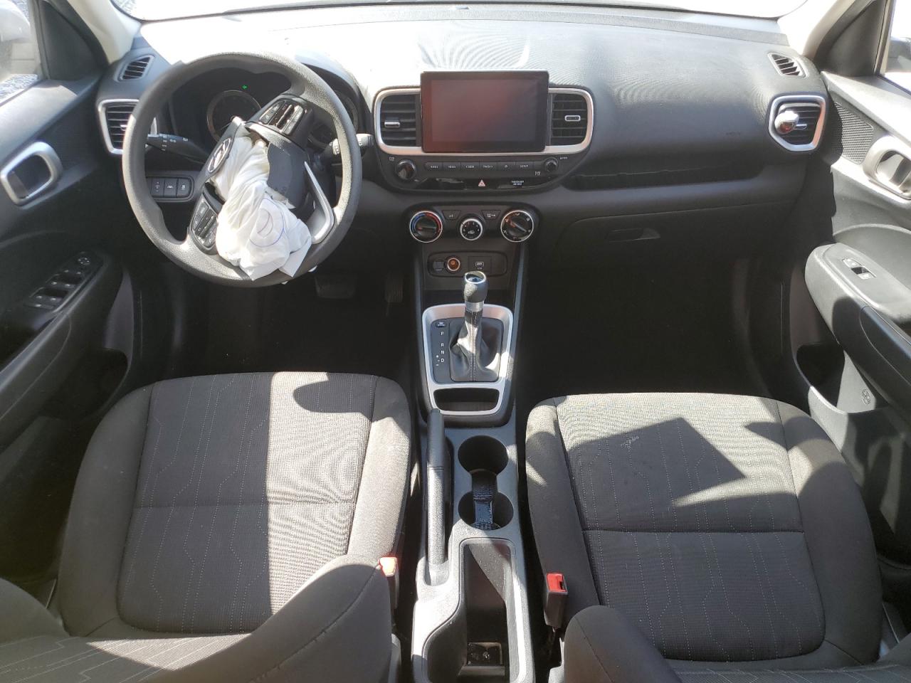 2021 Hyundai Venue - Image 8
