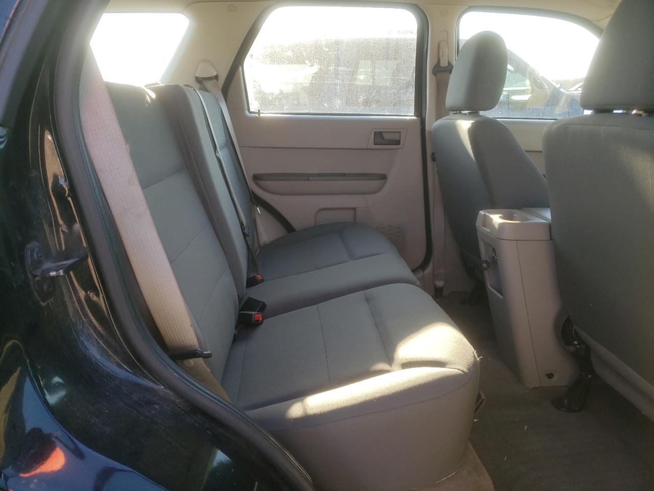 2009 Ford Escape - Image 11