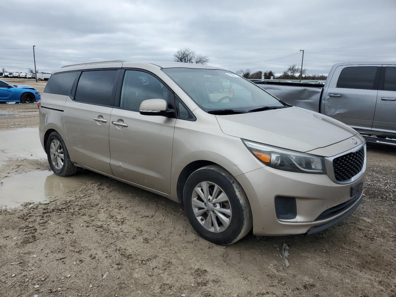2015 Kia Sedona - Image 4