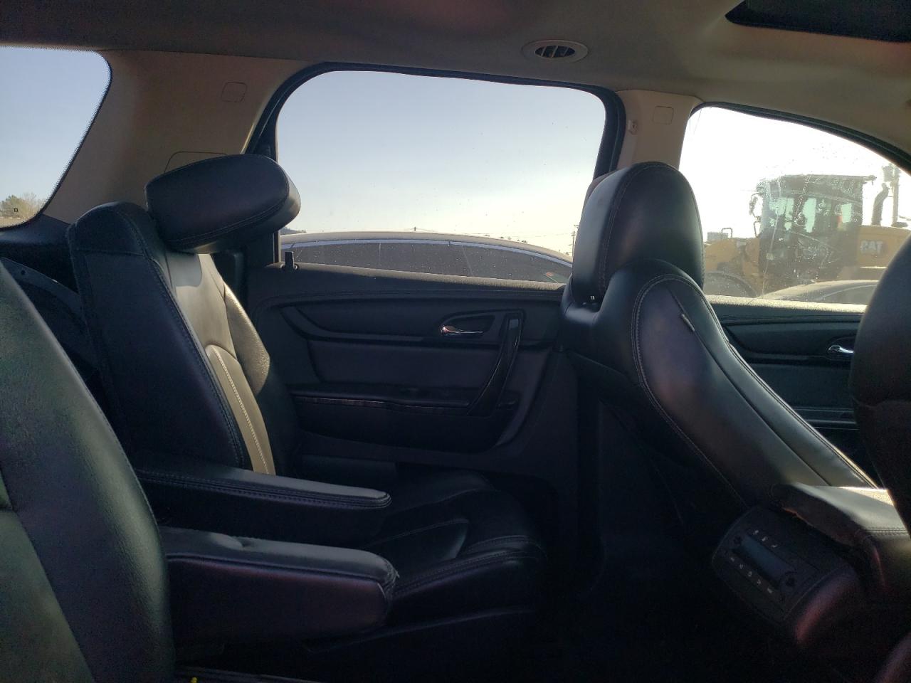2016 GMC Acadia - Image 11