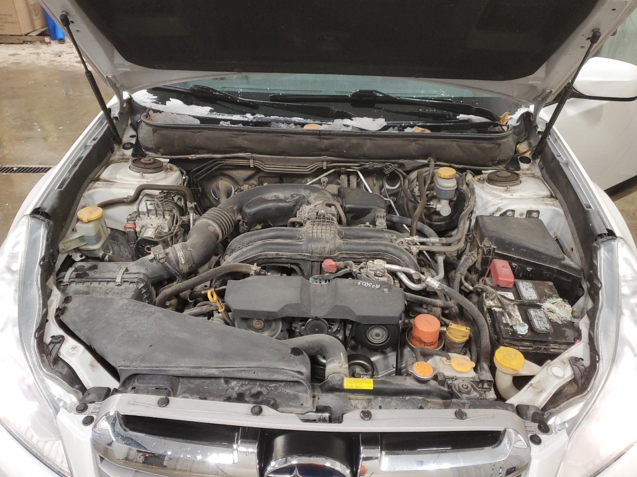 2014 Subaru Outback - Image 12