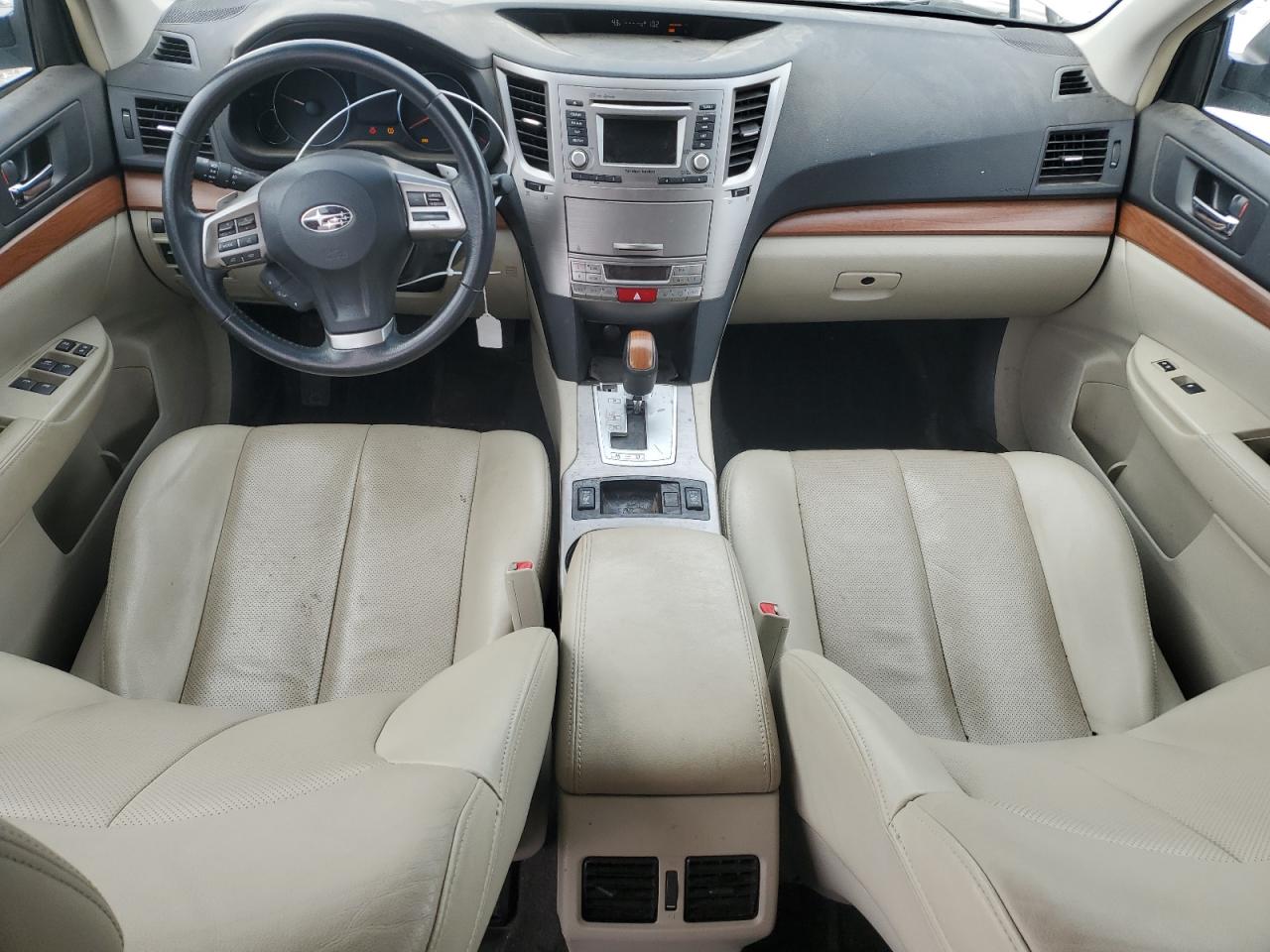 2014 Subaru Outback - Image 8